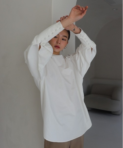 ZOZOMARKET（ゾゾマーケット）の「【nao×ZOZO】しっとり生地のバルーンスリーブロングカフスブラウス（シャツ/ブラウス・レディース・ホワイト/ブラック/グレイッシュベージュ・FREE）」の20枚目の写真