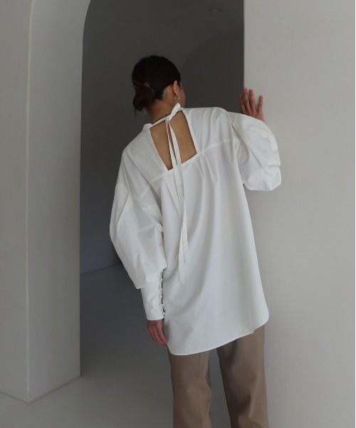 ZOZOMARKET（ゾゾマーケット）の「【nao×ZOZO】しっとり生地のバルーンスリーブロングカフスブラウス（シャツ/ブラウス・レディース・ホワイト/ブラック/グレイッシュベージュ・FREE）」の19枚目の写真