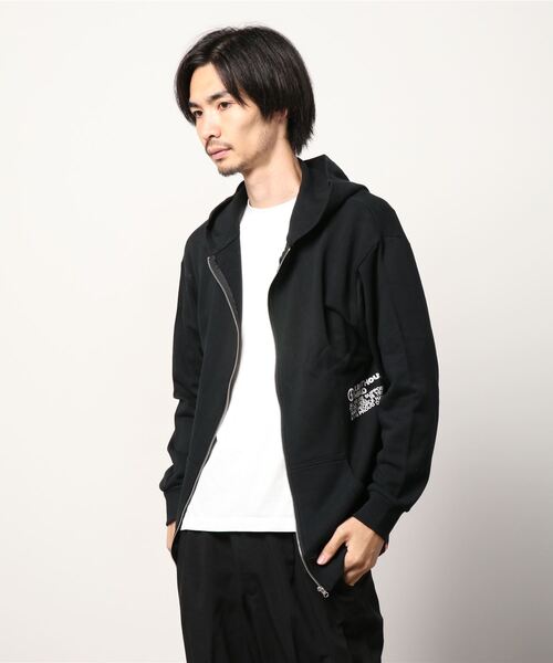 XD（エックスディ）の「ZIP HOODEDJACKET（大人）（ブルゾン・メンズ・ブラック/オフホワイト/カーキ・M/L）」の2枚目の写真