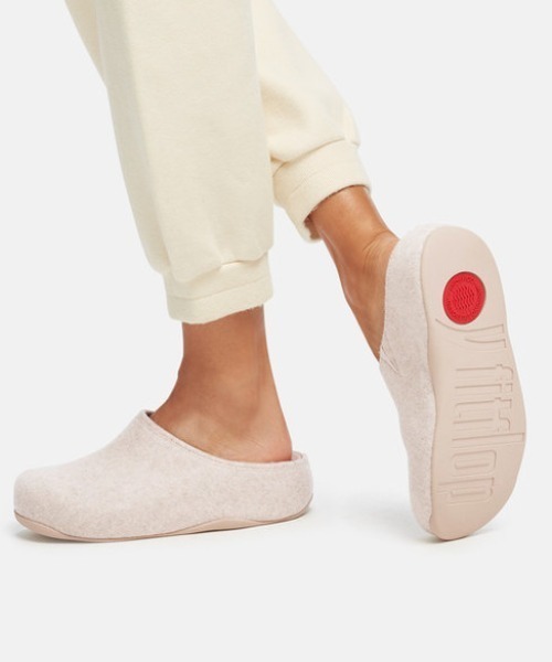fitflop(フィットフロップ)の「【fitflop/フィットフロップ】SHUV FELT CLOGS サボ/クロッグ(サンダル・レディース・アイボリー/ブラック/ネイビー・US8/US6/US7/US5)」の2枚目の写真