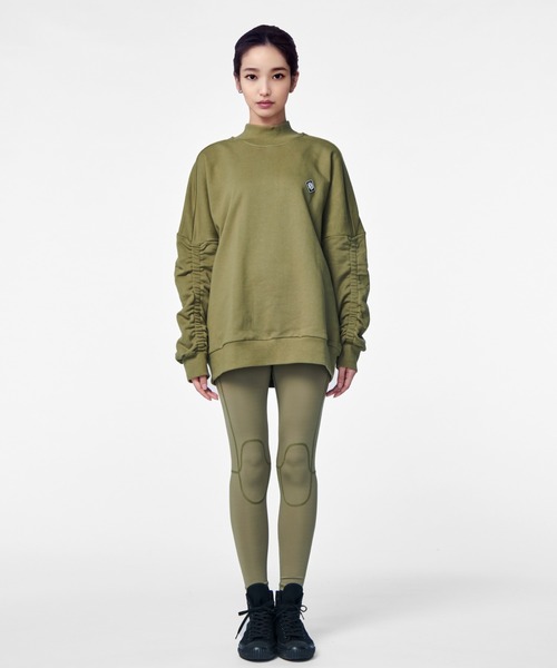 PIPING HOT FUTURE（パイピングホットフューチャー）の「LS OVERSIZE RUCHED SLEEVE SWEATSHIRT（スウェット・レディース・オリーブ・XS/L/S/M）」の2枚目の写真