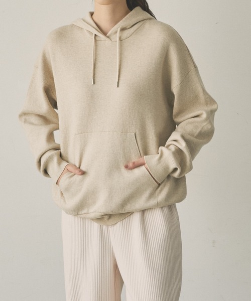 audrey and john wad(オードリーアンドジョンワッド)の「【Audrey and John Wad】カシミヤ混ニットパーカー -ウォッシャブル-(パーカー・レディース・ブラック/レッド/サックスブルー/ライトベージュ/グレイッシュベージュ・FREE)」の7枚目の写真