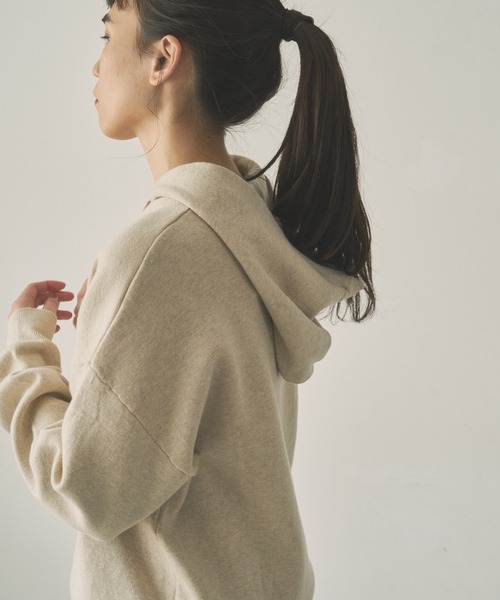 audrey and john wad(オードリーアンドジョンワッド)の「【Audrey and John Wad】カシミヤ混ニットパーカー -ウォッシャブル-(パーカー・レディース・ブラック/レッド/サックスブルー/ライトベージュ/グレイッシュベージュ・FREE)」の18枚目の写真