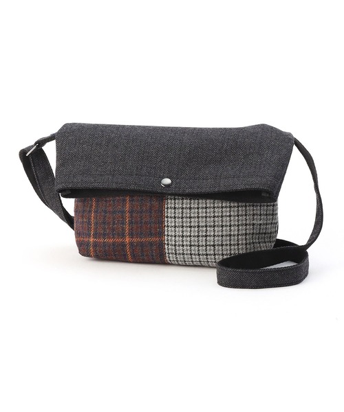 COMME CA COMMUNE(コムサコミューン)の「ショルダーバッグ(ショルダーバッグ・メンズ・チャコール/ダークブラウン・FREE)」の5枚目の写真