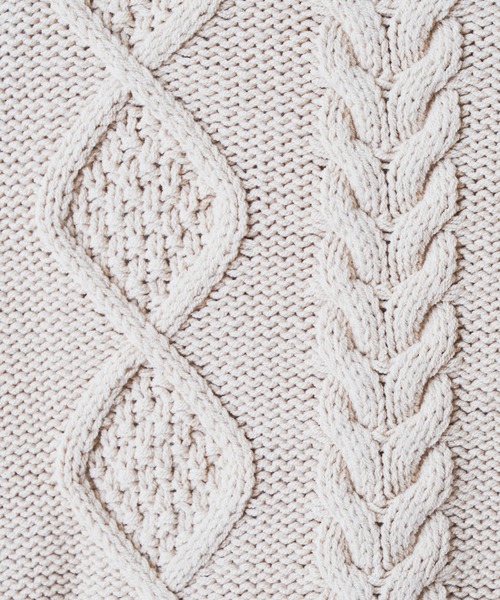 Lui's（ルイス）の「ケーブル編みドルマンニット（ニット/セーター・メンズ・アイボリー/ブルー/ブラック・FREE）」の11枚目の写真