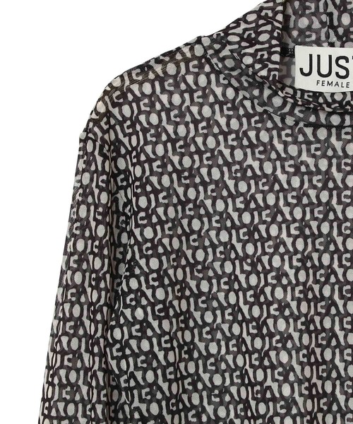MADEMOISELLE ROPE'(マドモアゼル ロペ)の「【JUST FEMALE】プリントチュールタートルネック(Tシャツ/カットソー・レディース・ブルー・FREE)」の6枚目の写真
