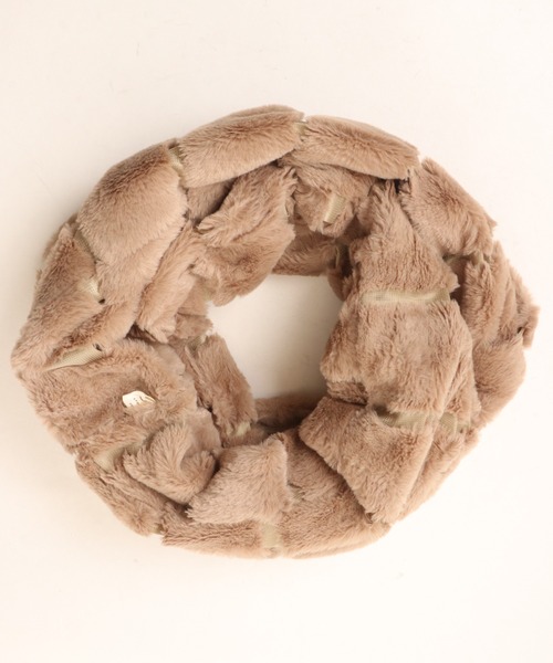 FUNALIVE（ファンアライブ）の「【je crois soi】ふわふわエコファー段々編ロングスヌード（ネックウォーマー/スヌード・レディース・オフホワイト/ワイン/モカ/ピンク/ブラック/ネイビー/チャコールグレー/グレー・FREE）」の22枚目の写真