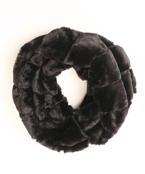 FUNALIVE（ファンアライブ）の「【je crois soi】ふわふわエコファー段々編ロングスヌード（ネックウォーマー/スヌード・レディース・オフホワイト/ワイン/モカ/ピンク/ブラック/ネイビー/チャコールグレー/グレー・FREE）」の13枚目の写真