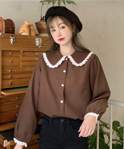 .KOM（ドットコム）の「A'GEM/9 × .kom『.kom SELECT/ドットケーオーエム』Poncho Lace Blouse/ポンチョ風 レース付き ブラウス 長袖（シャツ/ブラウス・レディース・ブルー/イエロー/パープル/ホワイト/ブラウン・FREE）」の7枚目の写真
