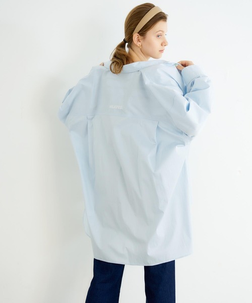 MILKFED.(ミルクフェド)の「EMBROIDERED STENCIL LOGO SHIRT(シャツ/ブラウス・レディース・ライトブルー/ブラック/イエロー/ホワイト・ONE SIZE)」の18枚目の写真
