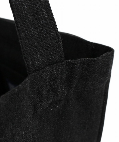 ROOTOTE(ルートート)の「ルートート/2way ショルダー付き アップサイクルテキスタイル SN.スクエア.リサイクルコットン-A(ショルダーバッグ・レディース・アイボリー/チャコールグレー・FREE)」の6枚目の写真