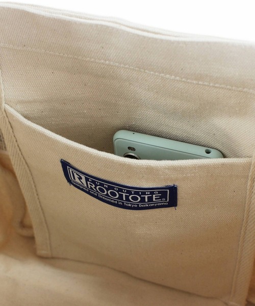 ROOTOTE(ルートート)の「ルートート/2way ショルダー付き アップサイクルテキスタイル SN.スクエア.リサイクルコットン-A(ショルダーバッグ・レディース・アイボリー/チャコールグレー・FREE)」の10枚目の写真
