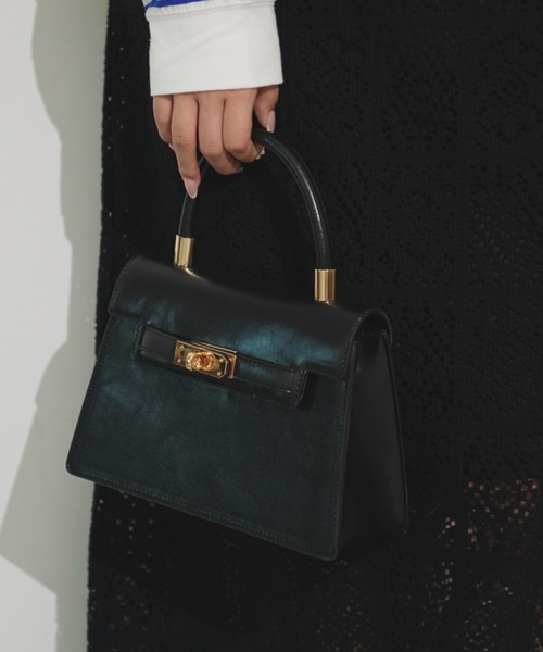 FREE'S MART（フリーズマート）の「◆ミニフラップバッグ（ハンドバッグ・レディース・ブラック/ホワイト系その他/パープル/グレー・ﾌﾘ-）」の3枚目の写真