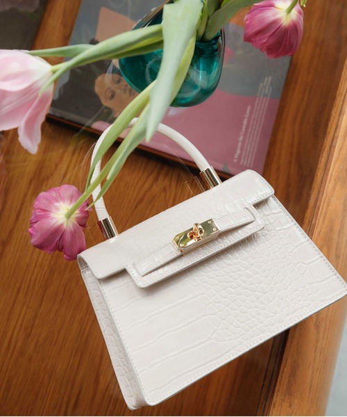 FREE'S MART（フリーズマート）の「◆ミニフラップバッグ（ハンドバッグ・レディース・ブラック/ホワイト系その他/パープル/グレー・ﾌﾘ-）」の16枚目の写真