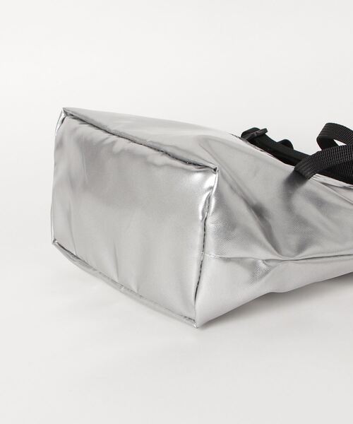 MEI(メイ)の「MEI:METALLIC MINI TOTE メタリック ミニトート(トートバッグ・レディース・シルバー/ゴールド・FREE)」の3枚目の写真