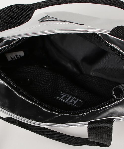MEI(メイ)の「MEI:METALLIC MINI TOTE メタリック ミニトート(トートバッグ・レディース・シルバー/ゴールド・FREE)」の6枚目の写真