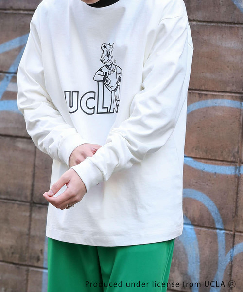SENSE OF PLACE by URBAN RESEARCH（センスオブプレイスバイアーバンリサーチ）の「『ユニセックス』『別注』UCLAカレッジロゴロングTシャツ B（Tシャツ/カットソー・メンズ・ホワイト・MEDIUM/LARGE/X-LARGE）」の4枚目の写真