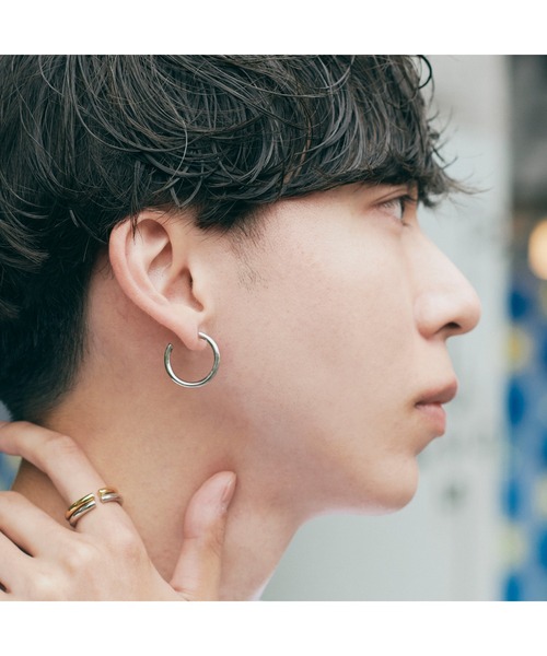 Vaya Con Dios(ヴァヤコンディオス)の「E153 stainless - Hoop pierce(pair)(ピアス(両耳用)・メンズ・シルバー/ゴールド/ブラック・FREE)」の22枚目の写真