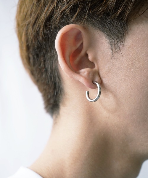 Vaya Con Dios(ヴァヤコンディオス)の「E153 stainless - Hoop pierce(pair)(ピアス(両耳用)・メンズ・シルバー/ゴールド/ブラック・FREE)」の19枚目の写真