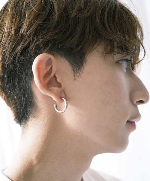 Vaya Con Dios(ヴァヤコンディオス)の「E153 stainless - Hoop pierce(pair)(ピアス(両耳用)・メンズ・シルバー/ゴールド/ブラック・FREE)」の17枚目の写真