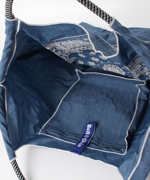 Ball&Chain（ボールアンドチェーン）の「[BALL&CHAIN/ボールアンドチェーン] BANDANA 刺繍デザインナイロントートバッグ（トートバッグ・レディース・ネイビー/ブラック・ONE SIZE）」の7枚目の写真