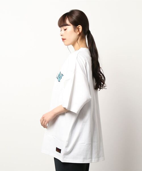 INDIAN(インディアン)の「★Bl★ビッグシルエットロゴTシャツ クルーネック / INDIAN(Tシャツ/カットソー・レディース・ホワイト/ダークグリーン/ブルーグレー・LARGE/MEDIUM)」の4枚目の写真