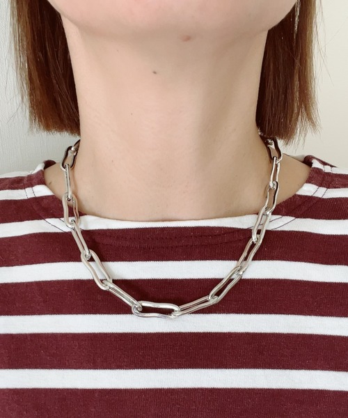 COLOR TOKYO ACCESSORIES（カラートウキョウアクセサリー）の「ニュアンススクエアチェーンネックレス（ネックレス・レディース・Silver/GOLD ・FREE）」の3枚目の写真