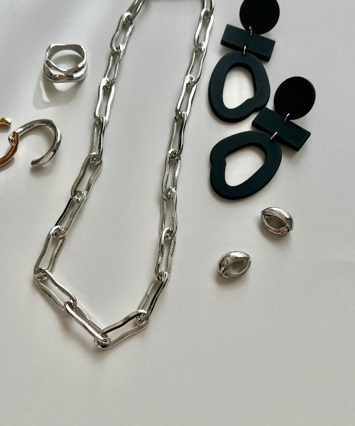 COLOR TOKYO ACCESSORIES（カラートウキョウアクセサリー）の「ニュアンススクエアチェーンネックレス（ネックレス・レディース・Silver/GOLD ・FREE）」の10枚目の写真