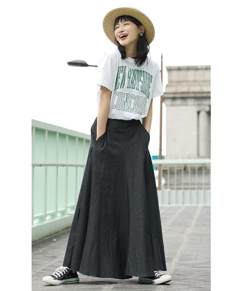 zootie（ズーティー）の「アビーベーシックライトデニム［マキシフレアスカート］（デニムスカート・レディース・ブラック/ネイビー・M）」の6枚目の写真