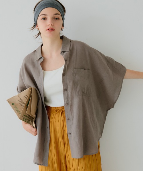 coca（coca）（コカ）の「レーヨンリネンポンチョシャツ（シャツ/ブラウス・レディース・ブラック/アイボリー/ホワイト/ライトグリーン/グレイッシュベージュ/ライトピンク/イエロー・M/L）」の4枚目の写真