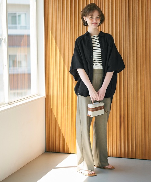 coca（coca）（コカ）の「レーヨンリネンポンチョシャツ（シャツ/ブラウス・レディース・ブラック/アイボリー/ホワイト/ライトグリーン/グレイッシュベージュ/ライトピンク/イエロー・M/L）」の16枚目の写真