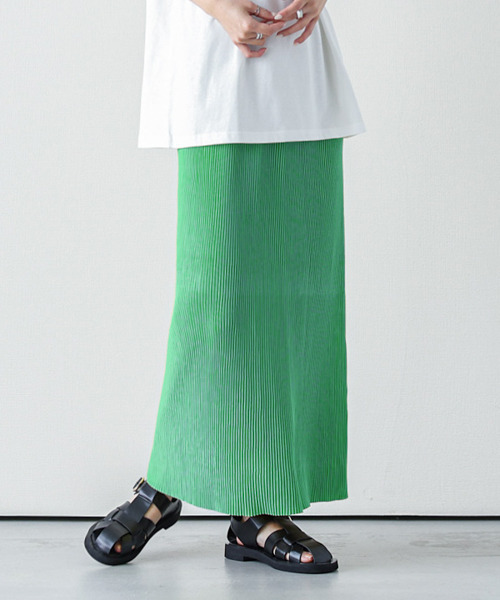 SUGAR BISKET(シュガービスケット)の「セルフカットプリーツIラインスカート(スカート・レディース・ブラック/ベージュ/ピンク/オレンジ/グリーン/マスタード/ホワイト系その他/オレンジ系その他・S/L)」の4枚目の写真