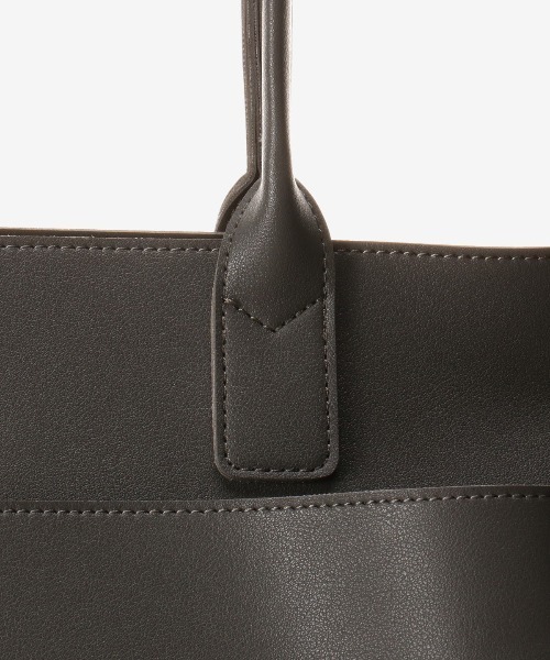 & chouette（アンドシュエット）の「フロントポケット A4対応トート（トートバッグ・レディース・グレイッシュベージュ/ブラック/グレー/ライトグレー/ベージュ/ミント・FREE）」の17枚目の写真