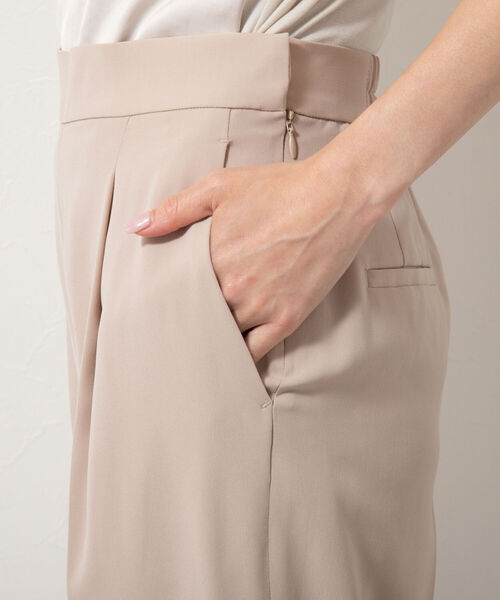 NOLLEY’S(ノーリーズ)の「ウォッシャブル2WAYストレッチテーパードパンツ(その他パンツ・レディース・ベージュ/ネイビー/ベビーピンク・36/40/38)」の17枚目の写真