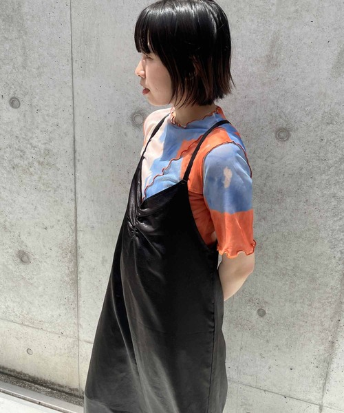 byYOUANCE（バイユアンス）の「シアーメロウプリントT（Tシャツ/カットソー・レディース・ブラック系その他/アニマル/オレンジ系その他/ブルー系その他/その他1/その他2/その他3・FREE）」の3枚目の写真