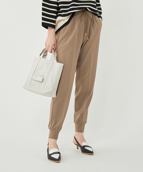 green label relaxing（グリーンレーベルリラクシング）の「ジョガー パンツ（その他パンツ・レディース・ライトブルー/ブラック/モカ・38/36）」の2枚目の写真