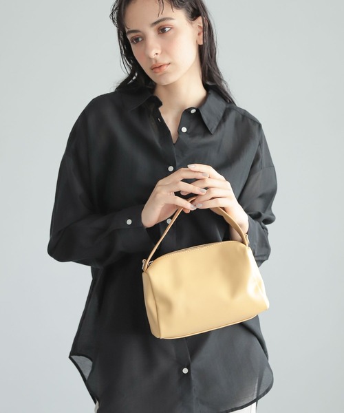 LAKOLE(ラコレ)の「ワンハンドルスクエアショルダーバッグ / 299470(ショルダーバッグ・レディース・ブラック/イエロー/グリーン/ブラウン系その他・FREE)」の4枚目の写真