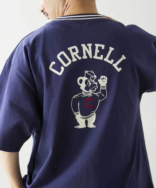 JOURNAL STANDARD relume(ジャーナルスタンダード レリューム)の「【CORNELL / コーネル】別注 カレッジプリントTシャツ 3(Tシャツ/カットソー・メンズ・ホワイト/ネイビー/キャメル・MEDIUM/LARGE)」の6枚目の写真