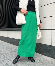 バックスリットリップルポンチナロースカート