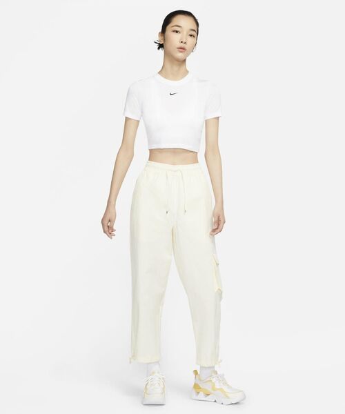 NIKE（ナイキ）の「ナイキ スポーツウェア エッセンシャル ウィメンズ クロップトップ / Nike Sportswear Essential Women's Crop Top（Tシャツ/カットソー・レディース・ホワイト/ブラック・S/M/XL/XS/L）」の8枚目の写真
