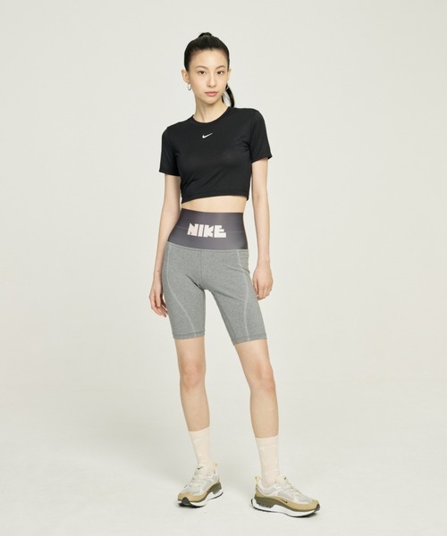 NIKE（ナイキ）の「ナイキ スポーツウェア エッセンシャル ウィメンズ クロップトップ / Nike Sportswear Essential Women's Crop Top（Tシャツ/カットソー・レディース・ホワイト/ブラック・S/M/XL/XS/L）」の12枚目の写真