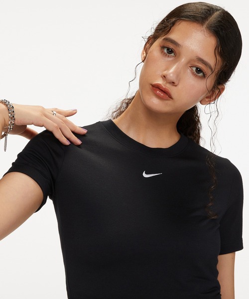 NIKE（ナイキ）の「ナイキ スポーツウェア エッセンシャル ウィメンズ クロップトップ / Nike Sportswear Essential Women's Crop Top（Tシャツ/カットソー・レディース・ホワイト/ブラック・S/M/XL/XS/L）」の17枚目の写真