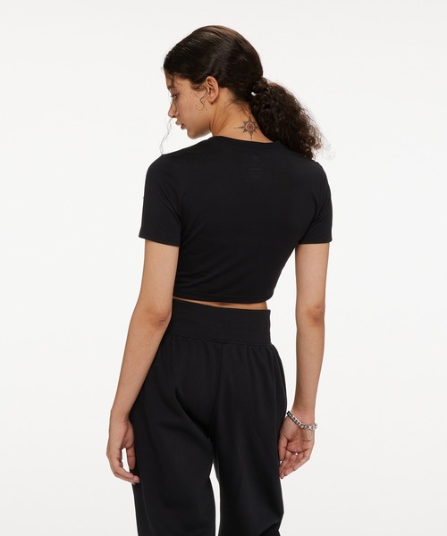 NIKE（ナイキ）の「ナイキ スポーツウェア エッセンシャル ウィメンズ クロップトップ / Nike Sportswear Essential Women's Crop Top（Tシャツ/カットソー・レディース・ホワイト/ブラック・S/M/XL/XS/L）」の18枚目の写真