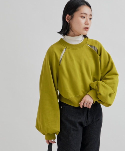 VANNIE U（ヴァニーユー）の「ラグランスリットスウェット（スウェット・レディース・グリーン/アイボリー・FREE）」の4枚目の写真