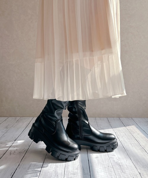 Noubel Voug Relax(ヌーベルヴォーグリラックス)の「トラックソールストレッチロングブーツ(ブーツ・レディース・ホワイト/ブラック・S/M/L/LL)」の21枚目の写真