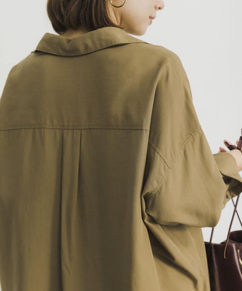 URBAN RESEARCH（アーバンリサーチ）の「ソフトオーバーシャツ（シャツ/ブラウス・レディース・カーキ/オレンジ/アイボリー・FREE）」の13枚目の写真