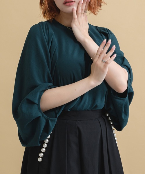 CLOCHE(クロシェ)の「cloche ノルディスドルマンブラウス(シャツ/ブラウス・レディース・ブラック/ベージュ/グリーン・FREE)」の12枚目の写真