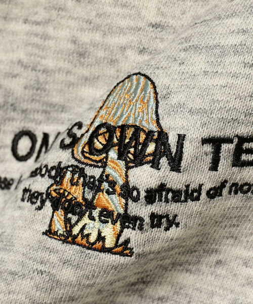 FACCIES(ファチーズ)の「FACCIES / Damage Embroidery Sweat FACCIES(ファチーズ)の「FACCIES / Damage Embroidery Sweat