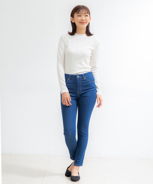 Honeys（ハニーズ）の「ランダムテレコハイネック（Tシャツ/カットソー・レディース・ベージュ/モカ/ブルー/ネイビー/オフホワイト/ブラック/ボルドー・S/M/L）」の15枚目の写真