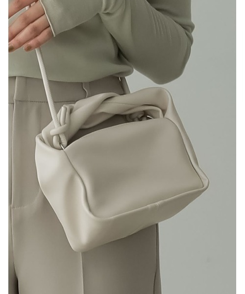 Re:EDIT（リエディ）の「ツイストハンドルミニバッグ（ショルダーバッグ・レディース・ホワイト/ブラック/オレンジ/グリーン・FREE）」の2枚目の写真